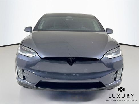 Used 2018 Tesla Model X 100D AWD/4WD image 9