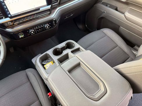 Used 2023 Chevrolet Silverado 1500 LT image 29