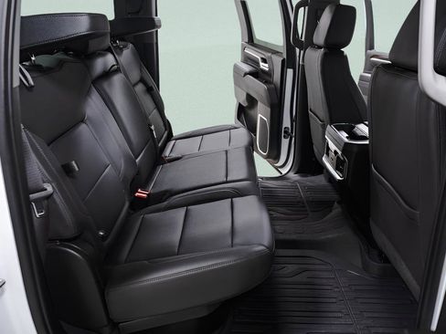 Used 2024 GMC Sierra 2500 SLT w/ SLT Convenience Package image 31