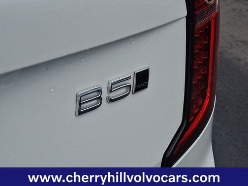 Certified 2025 Volvo XC90 B5 Plus image 30