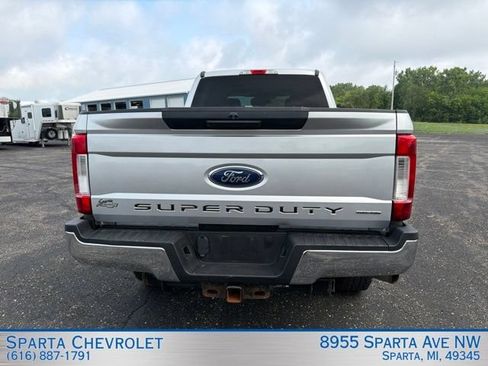 Used 2019 Ford F250 XLT AWD/4WD image 4