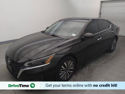 Used 2023 Nissan Altima 2.5 SV
