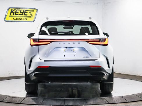 Used 2025 Lexus NX 250 FWD w/ Accessory Package (2T) image 3