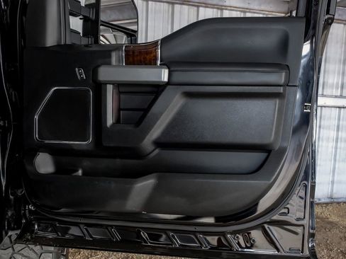 Used 2017 Ford F250 Platinum w/ Platinum Ultimate Package image 46