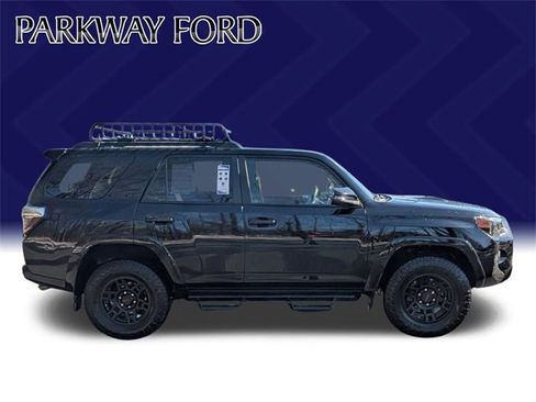 Used 2021 Toyota 4Runner Venture image 4