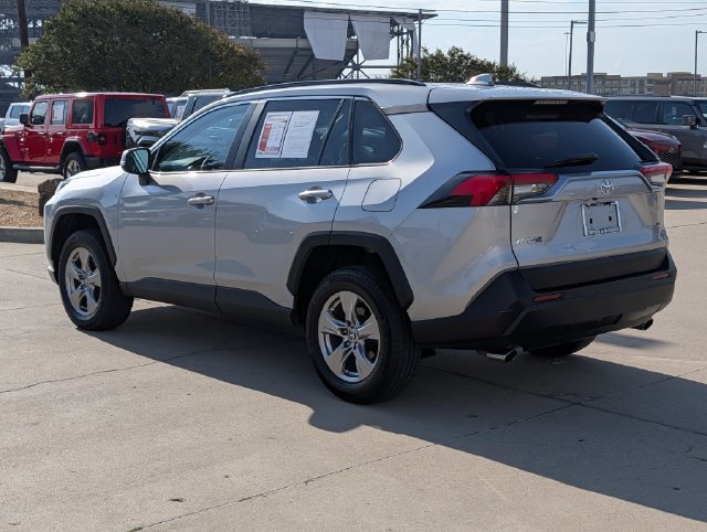 Used 2024 Toyota RAV4 XLE FWD image 9