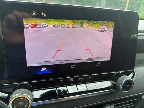 Certified 2024 Chevrolet Colorado Trail Boss AWD/4WD image 24