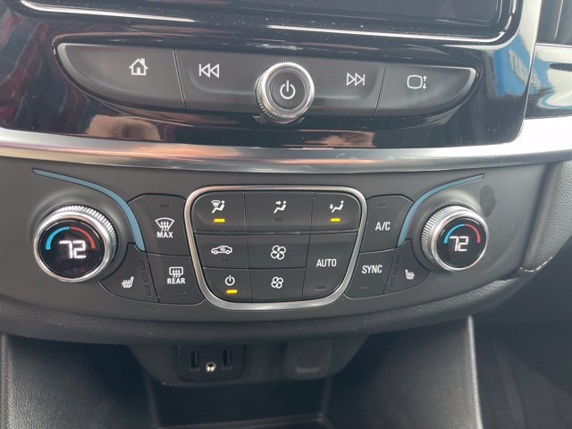 Used 2023 Chevrolet Traverse LT FWD image 20