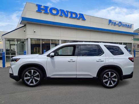 Used 2023 Honda Pilot Elite image 7
