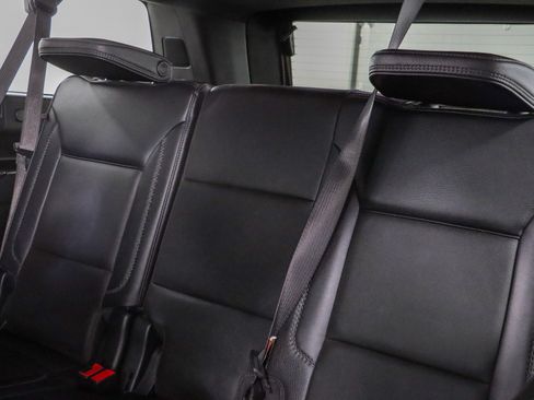 Used 2023 GMC Yukon XL Denali AWD/4WD image 29