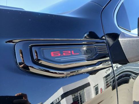 Used 2024 GMC Sierra 1500 Denali w/ Denali Reserve Package AWD/4WD image 10