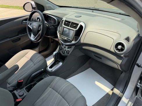 Used 2017 Chevrolet Sonic LT w/ Convenience Package FWD image 19