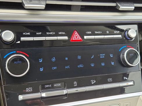 Used 2024 Hyundai Santa Fe Calligraphy FWD image 26