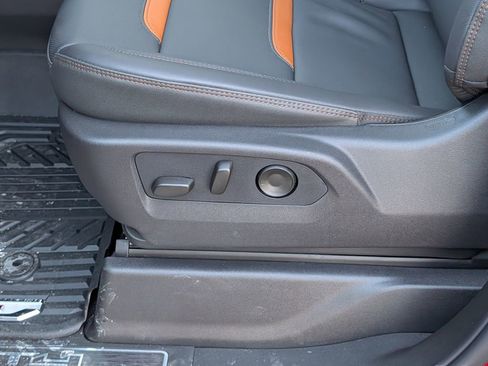 New 2026 GMC Sierra 1500 AT4 w/ Technology Package image 28