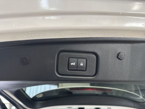New 2026 Nissan Pathfinder SL AWD/4WD image 39