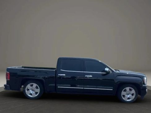 Used 2017 GMC Sierra 1500 Denali w/ Denali Ultimate Package AWD/4WD image 10