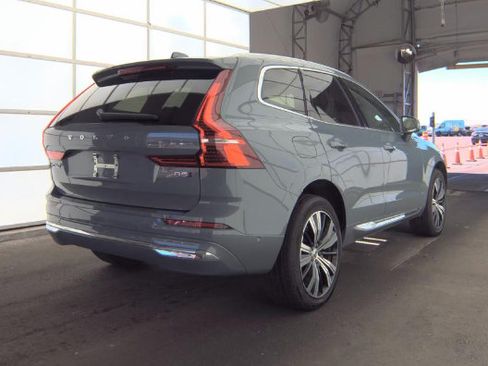 Used 2023 Volvo XC60 B5 Plus w/ Climate Package AWD/4WD image 3