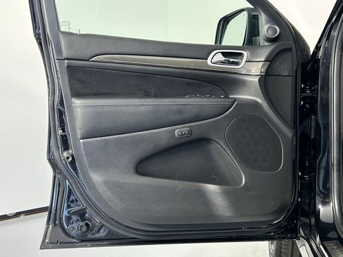 Used 2018 Jeep Grand Cherokee Trackhawk AWD/4WD image 38
