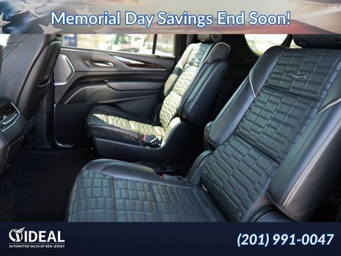 Used 2022 Cadillac Escalade ESV Sport Platinum AWD/4WD image 32