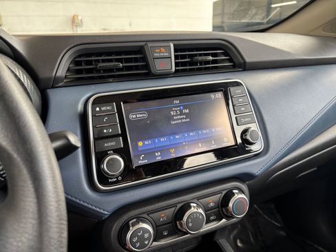 Used 2025 Nissan Versa SV FWD image 20