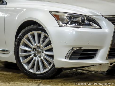 Used 2014 Lexus LS 460 AWD image 3