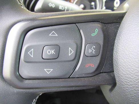 Used 2025 Jeep Wrangler Sport S image 23