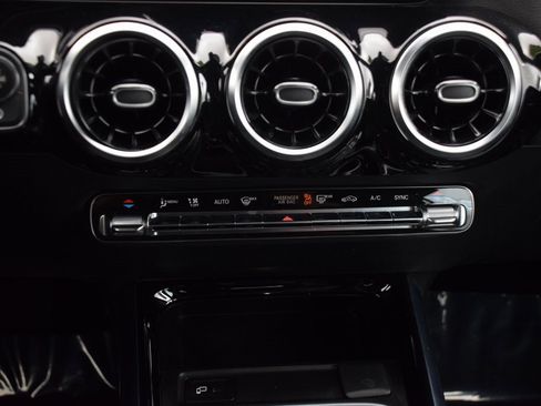 Certified 2023 Mercedes-Benz GLA 250 image 26