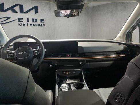 New 2026 Kia Carnival SX Prestige image 13