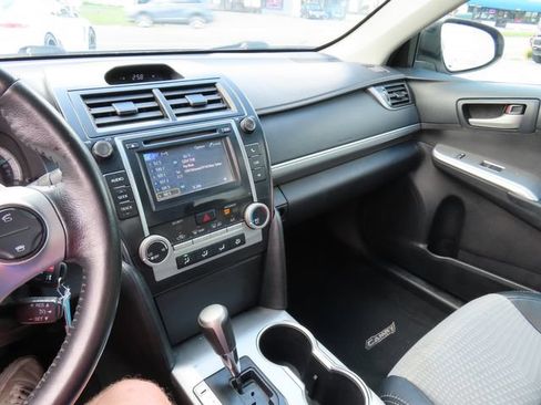 Used 2012 Toyota Camry SE FWD image 21
