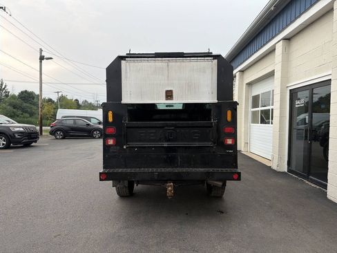 Used 2015 Ford F250 XL w/ Power Equipment Group AWD/4WD image 6