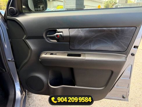 Used 2012 Scion xB FWD image 33