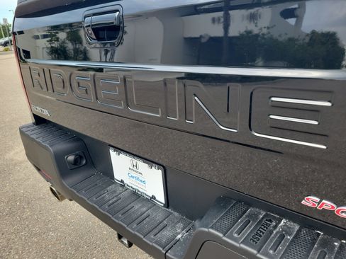 Certified 2025 Honda Ridgeline Sport image 11