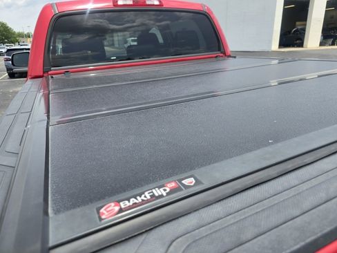 Used 2017 Toyota Tundra Platinum AWD/4WD image 13