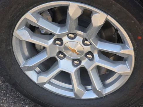 New 2026 Chevrolet Silverado 1500 LT image 18