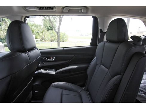 New 2026 Subaru Ascent Limited AWD/4WD image 9
