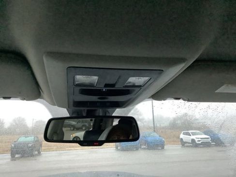 Used 2017 RAM 2500 Laramie w/ Convenience Group image 19