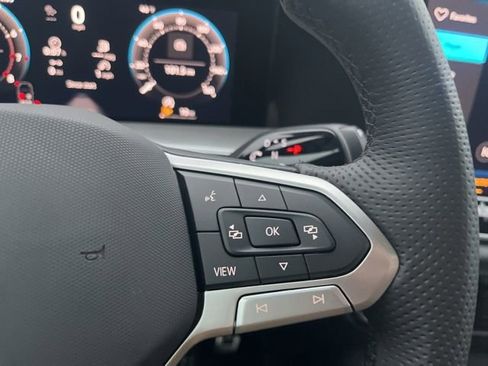 New 2026 Volkswagen Tiguan SE R-Line image 10