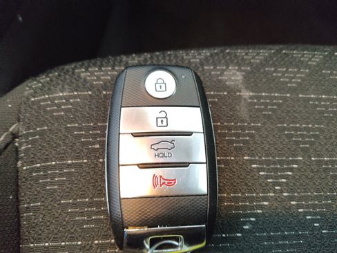 Used 2023 Kia Rio S w/ Technology Package FWD image 32