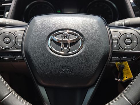 Used 2024 Toyota Camry SE FWD image 27