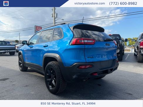 Used 2018 Jeep Cherokee Trailhawk w/ Quick Order Package 27L image 5