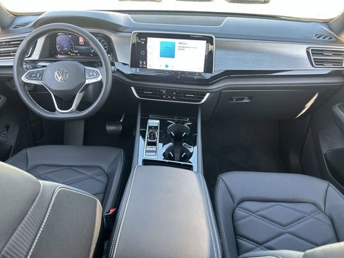 New 2026 Volkswagen Atlas Cross Sport SE FWD image 11