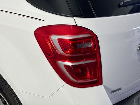 Used 2017 Chevrolet Equinox LT w/ Convenience Package AWD/4WD image 35