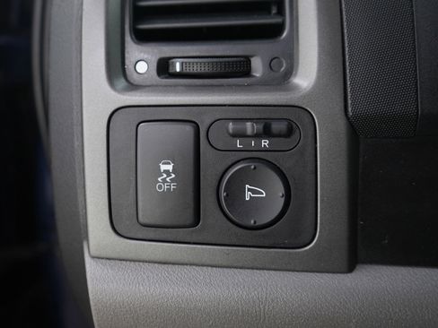 Used 2011 Honda CR-V SE image 24