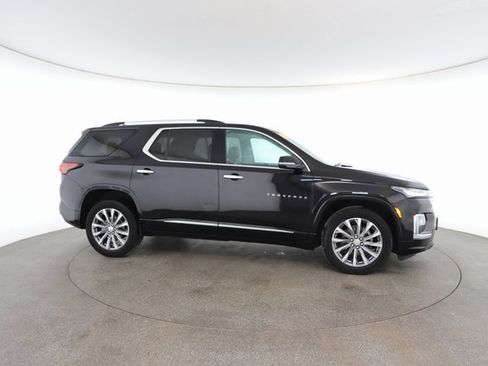 Used 2023 Chevrolet Traverse Premier image 23