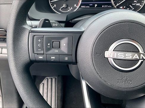 Used 2024 Nissan Pathfinder S AWD/4WD image 24