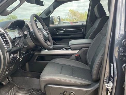 Used 2025 RAM 1500 Big Horn AWD/4WD image 16