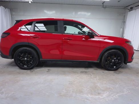 Used 2024 Honda HR-V Sport image 9