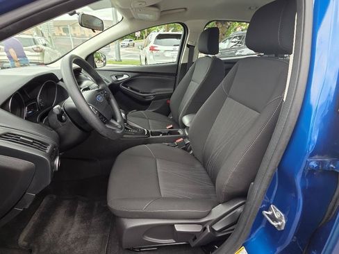 Used 2018 Ford Focus SE FWD image 13
