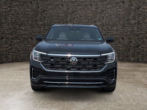 Used 2026 Volkswagen Atlas Cross Sport SEL Premium R-Line AWD/4WD image 4