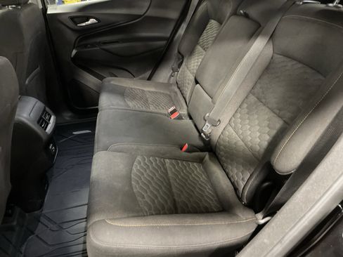 Used 2019 Chevrolet Equinox LT image 12